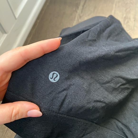 Lululemon Athletica Black Long Sleeve thermal - Picture 4 of 4